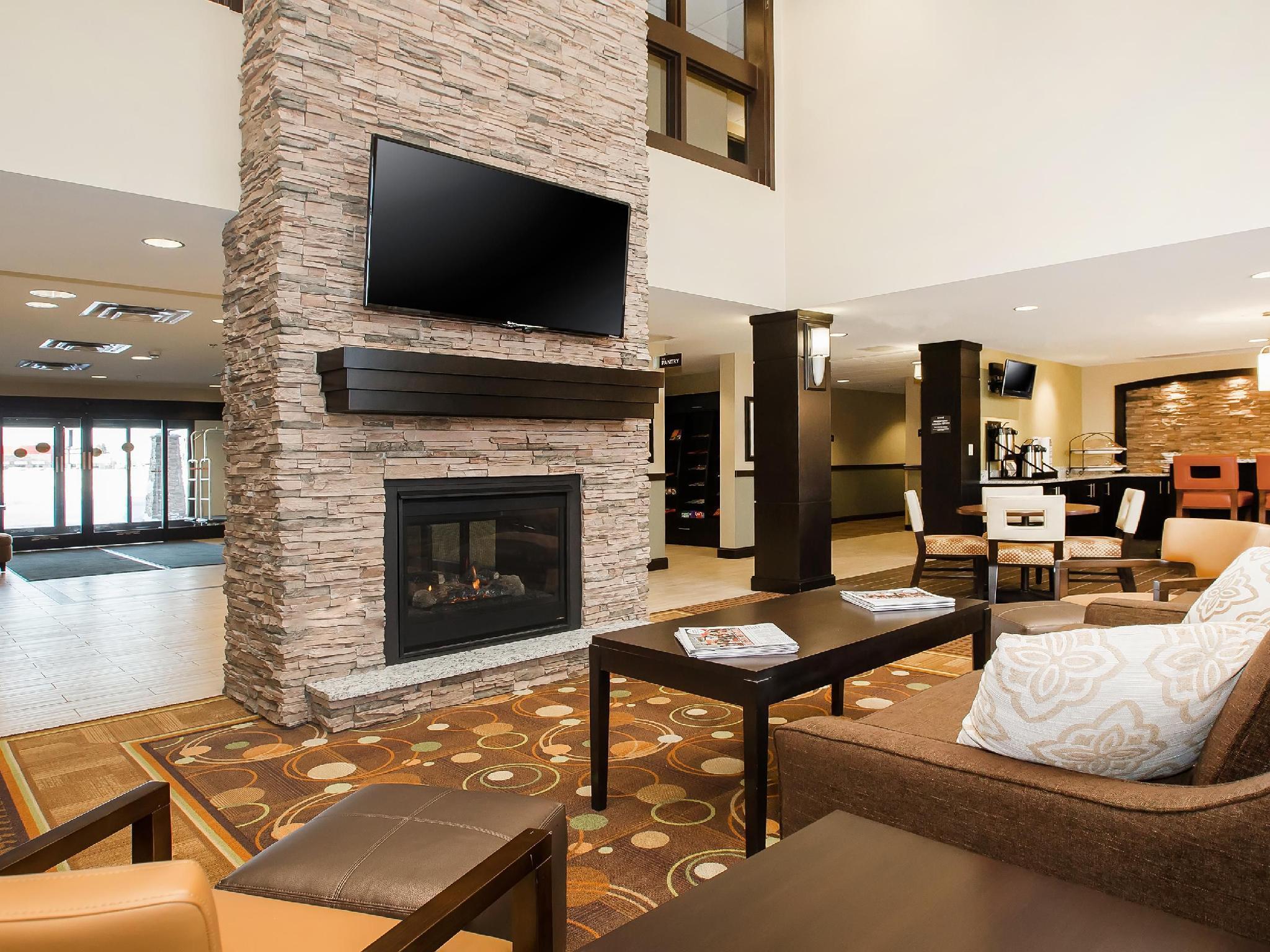 Staybridge Suites West Edmonton By Ihg Bagian luar foto