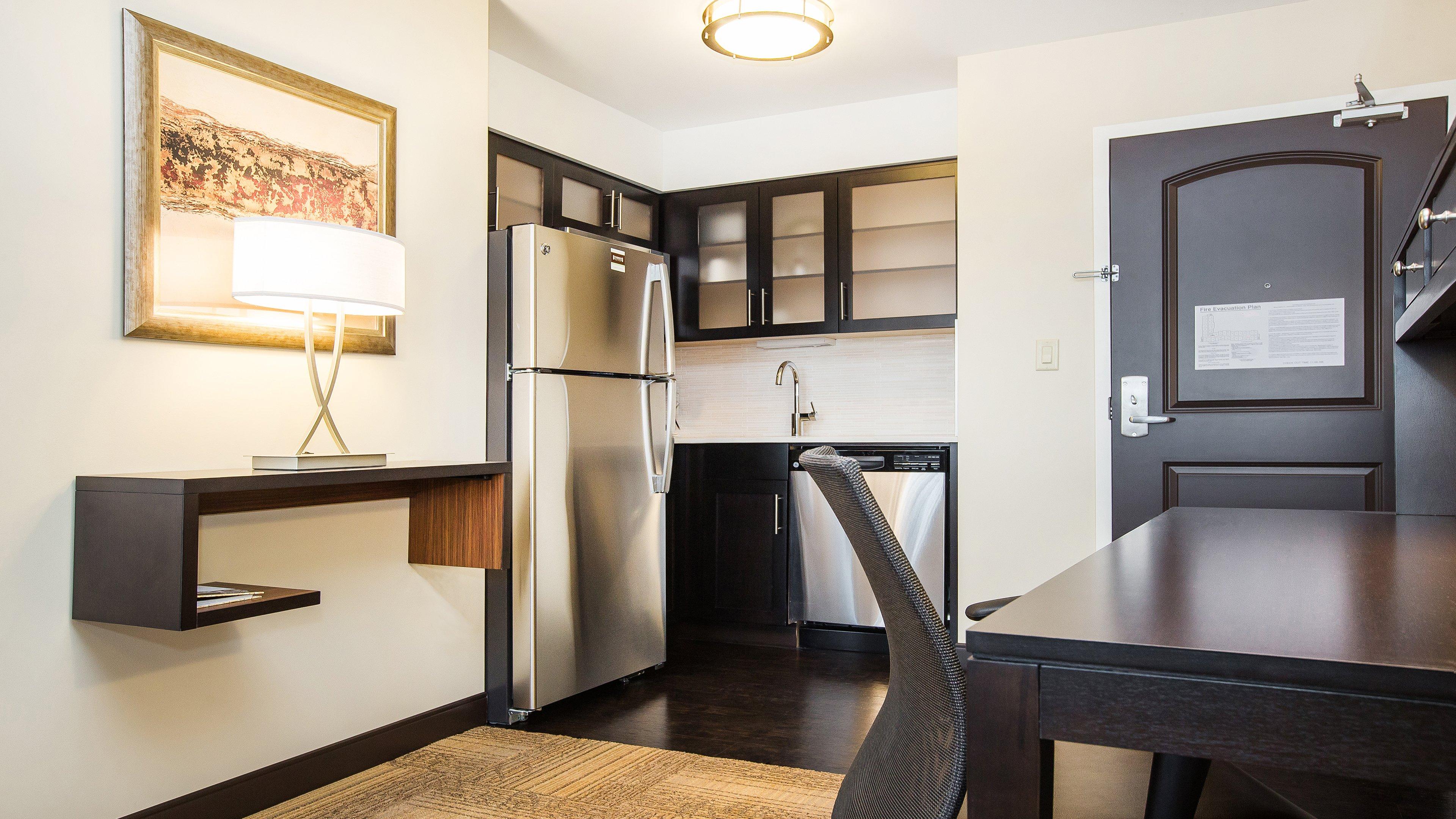 Staybridge Suites West Edmonton By Ihg Bagian luar foto
