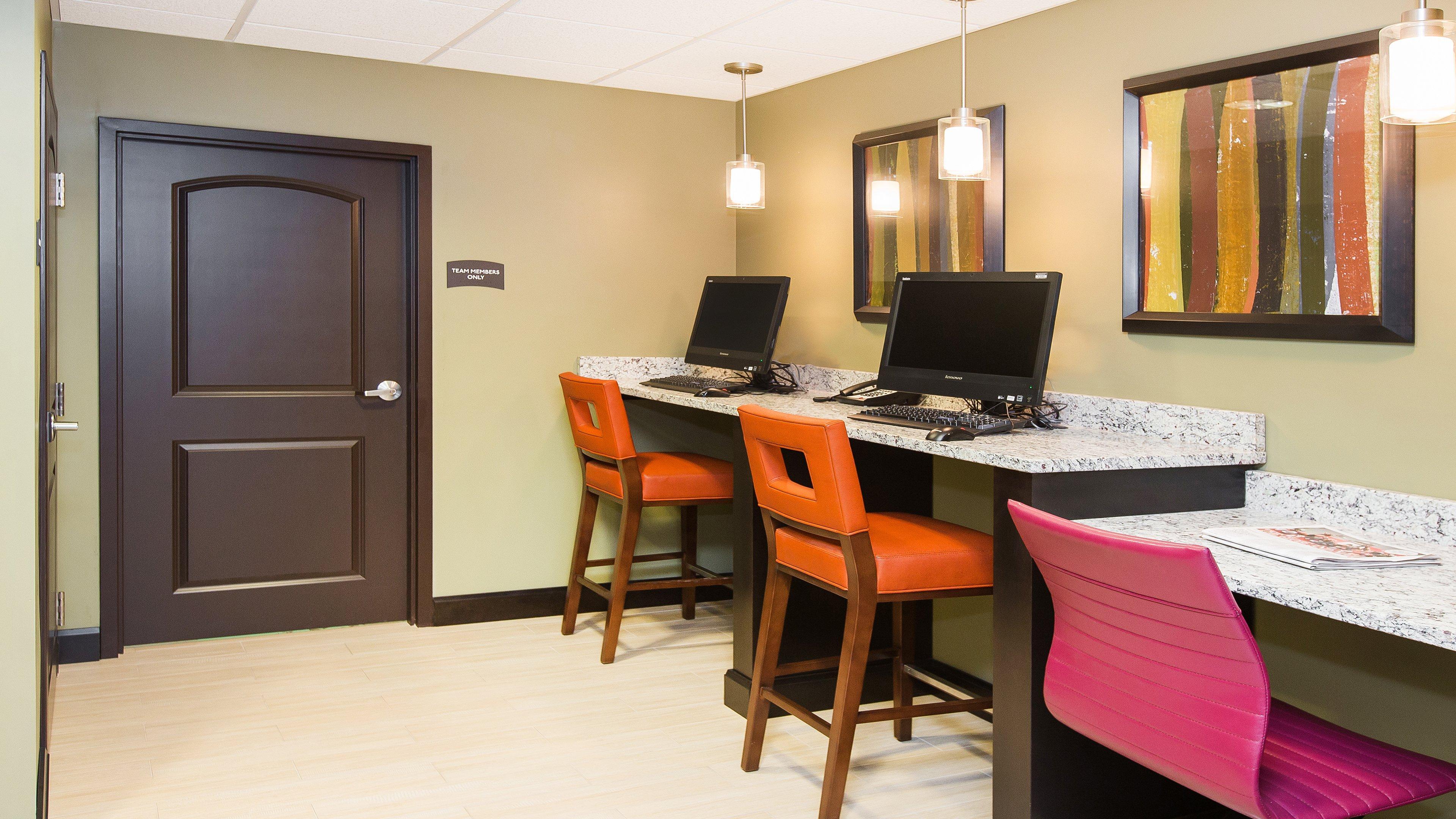 Staybridge Suites West Edmonton By Ihg Bagian luar foto