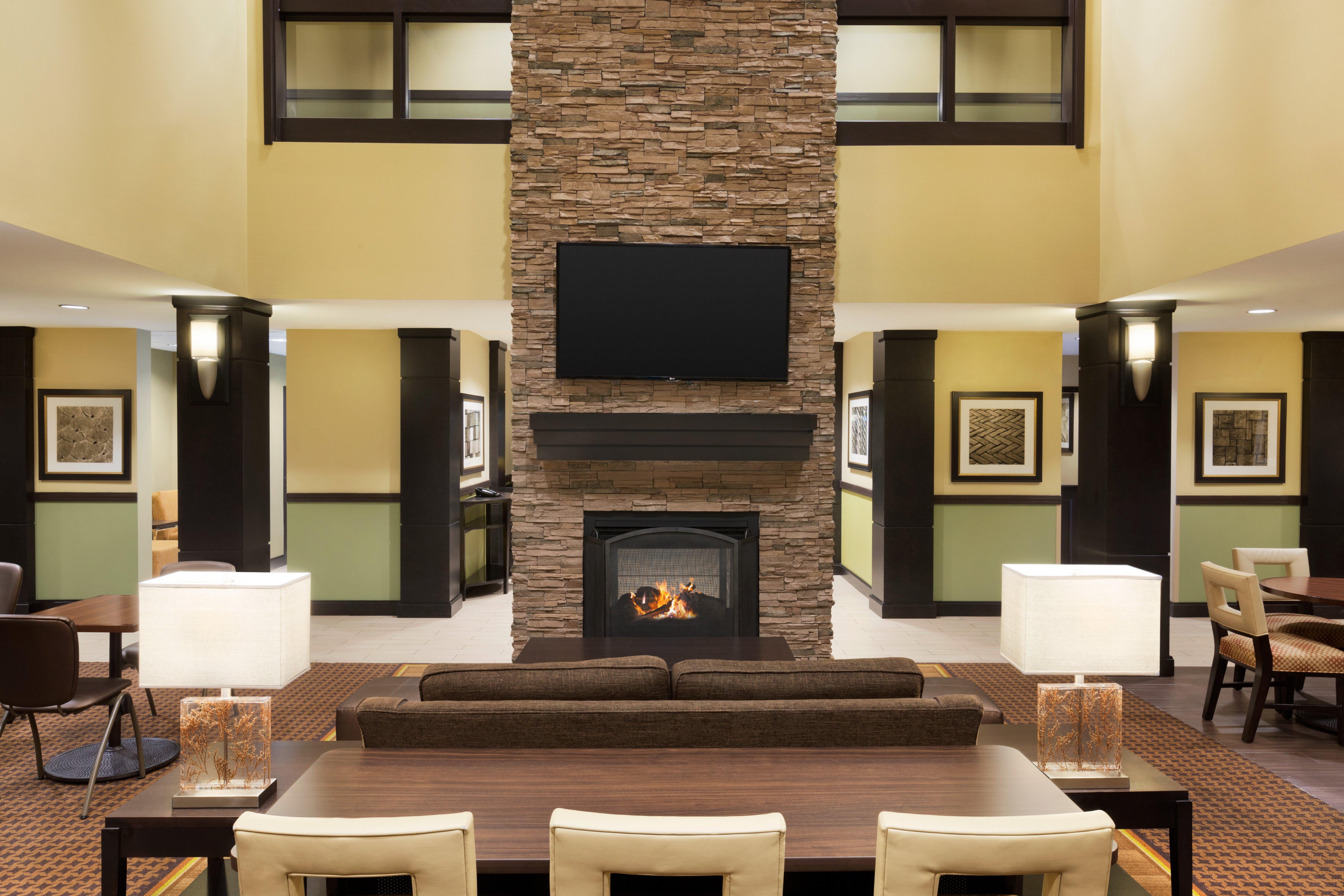 Staybridge Suites West Edmonton By Ihg Bagian luar foto