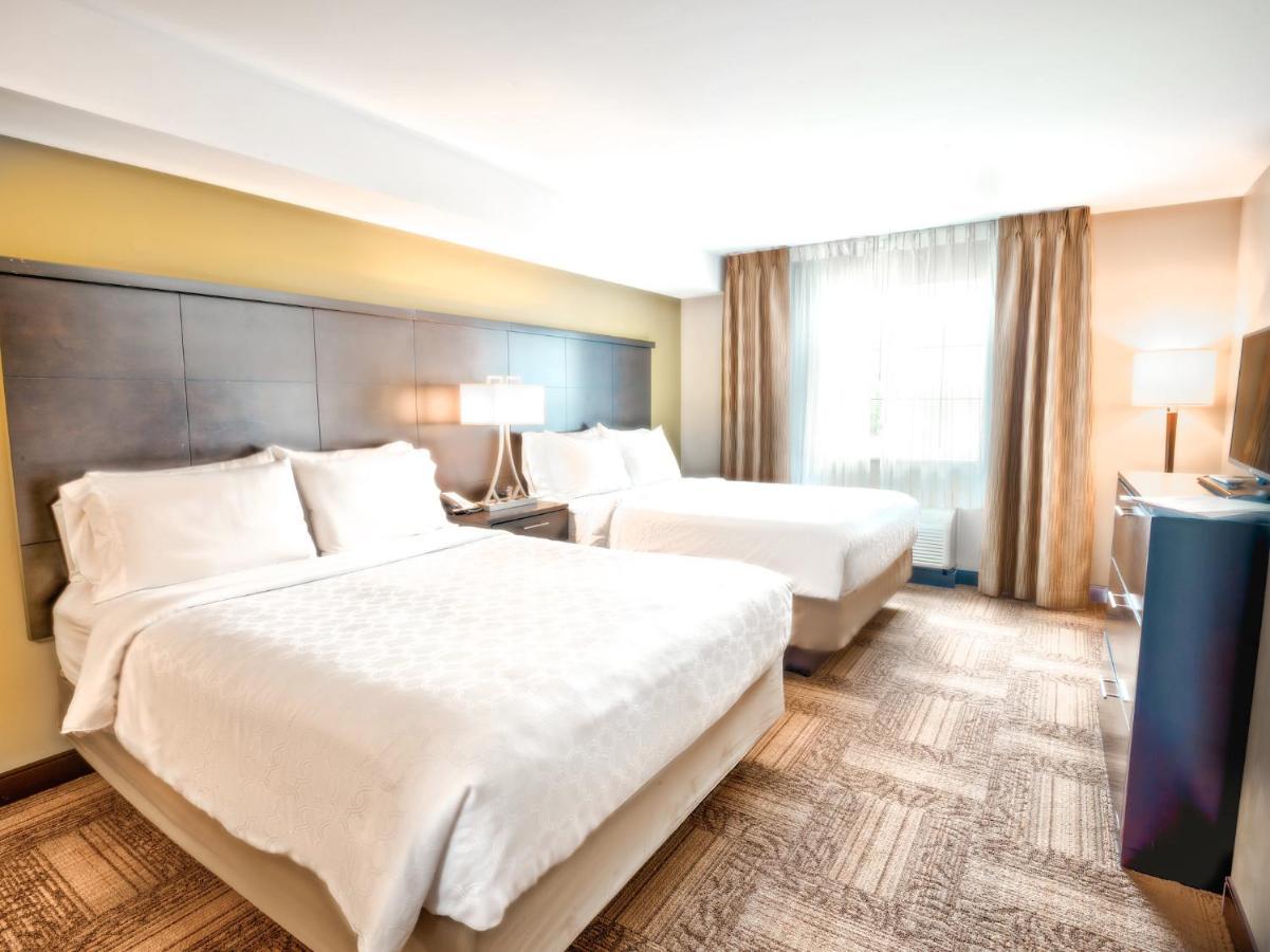 Staybridge Suites West Edmonton By Ihg Bagian luar foto