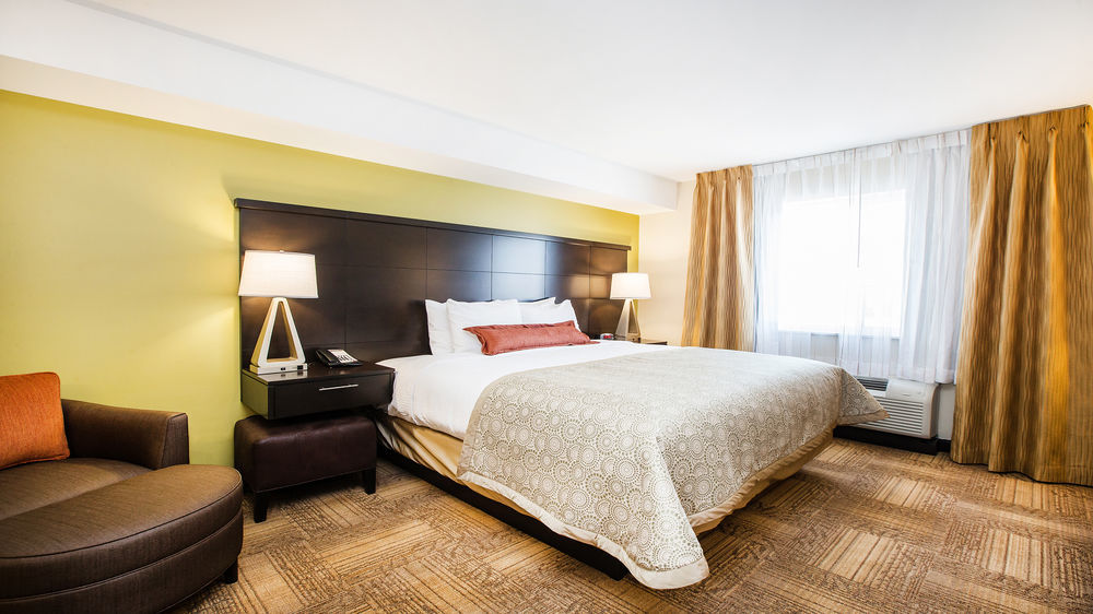 Staybridge Suites West Edmonton By Ihg Bagian luar foto